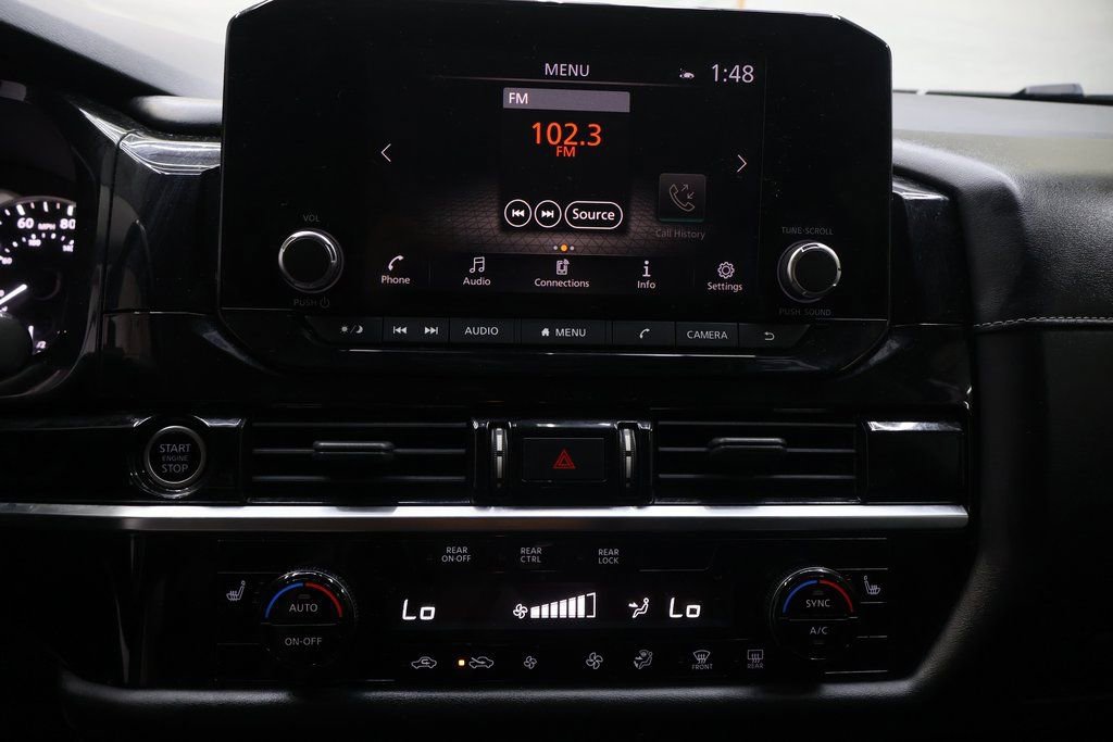 Used 2022 Nissan Pathfinder SV image 22