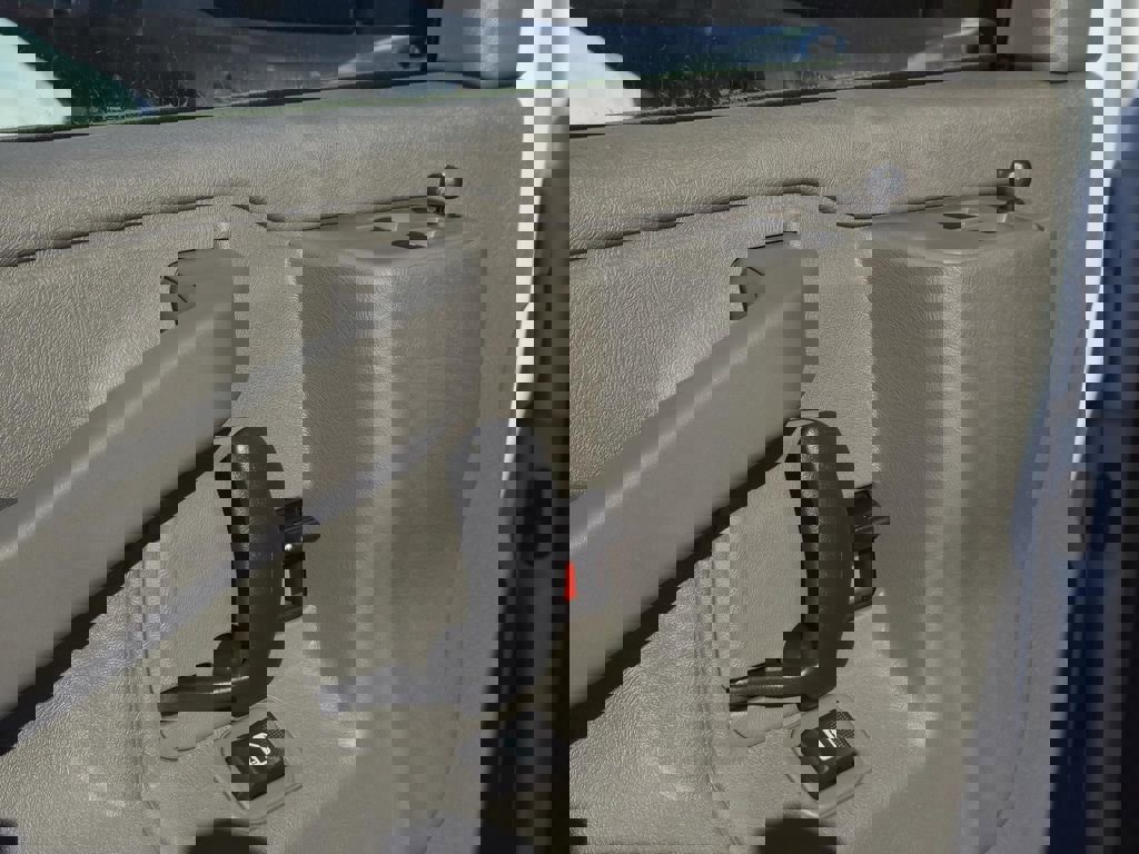 New 2025 Chevrolet Express 3500 Extended w/ Driver Convenience Package image 18