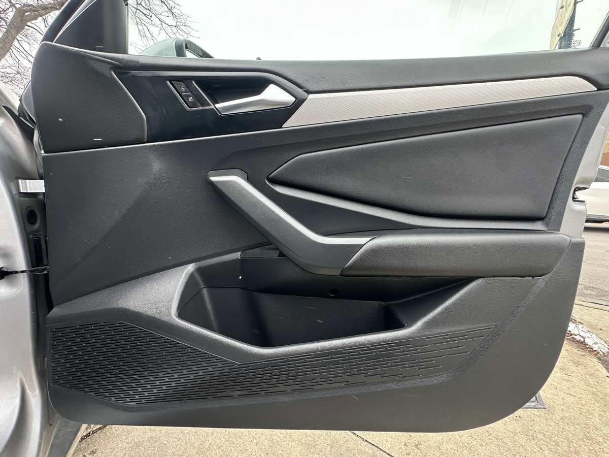 Used 2019 Volkswagen Jetta S image 27