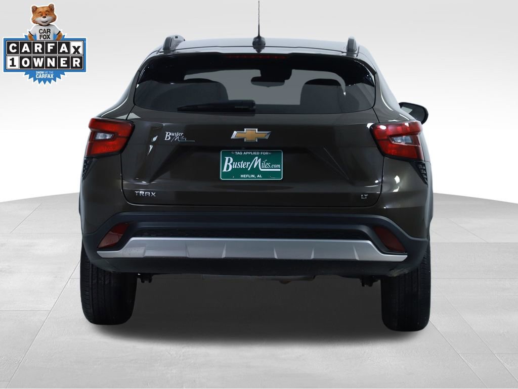 Used 2024 Chevrolet Trax LT w/ Driver Confidence Package image 11