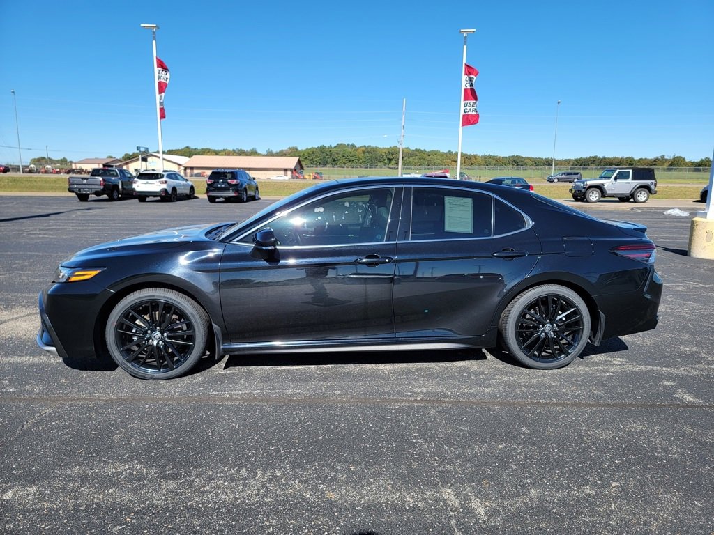 Used 2023 Toyota Camry XSE image 20