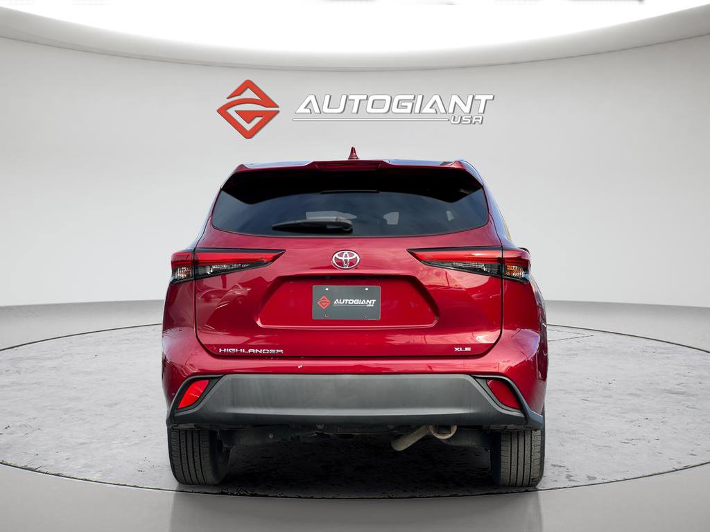 Used 2020 Toyota Highlander XLE image 6