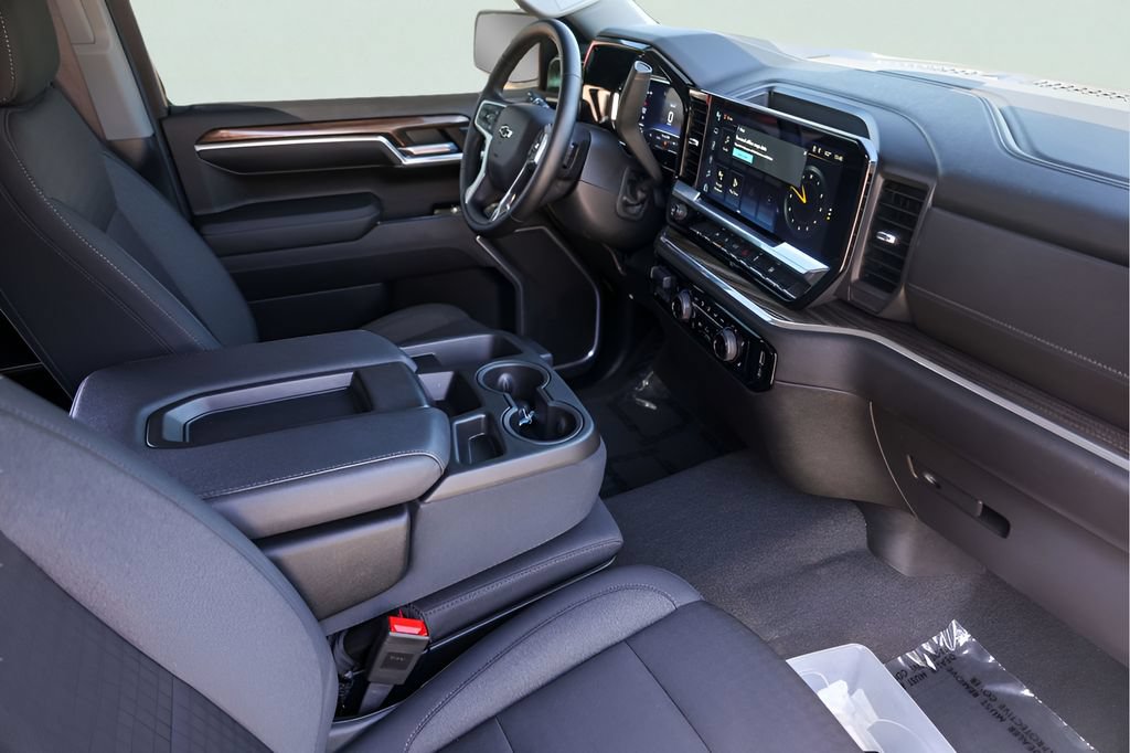 Used 2024 Chevrolet Silverado 1500 RST AWD/4WD image 31