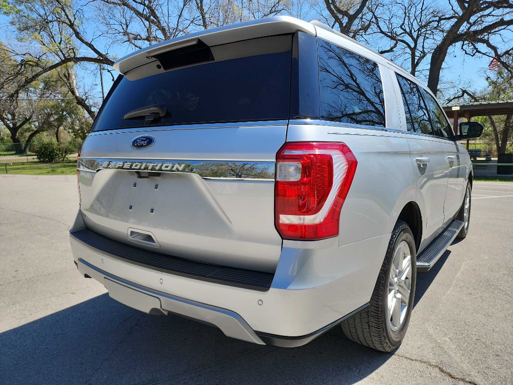 Used 2019 Ford Expedition XLT w/ Equipment Group 202A image 7