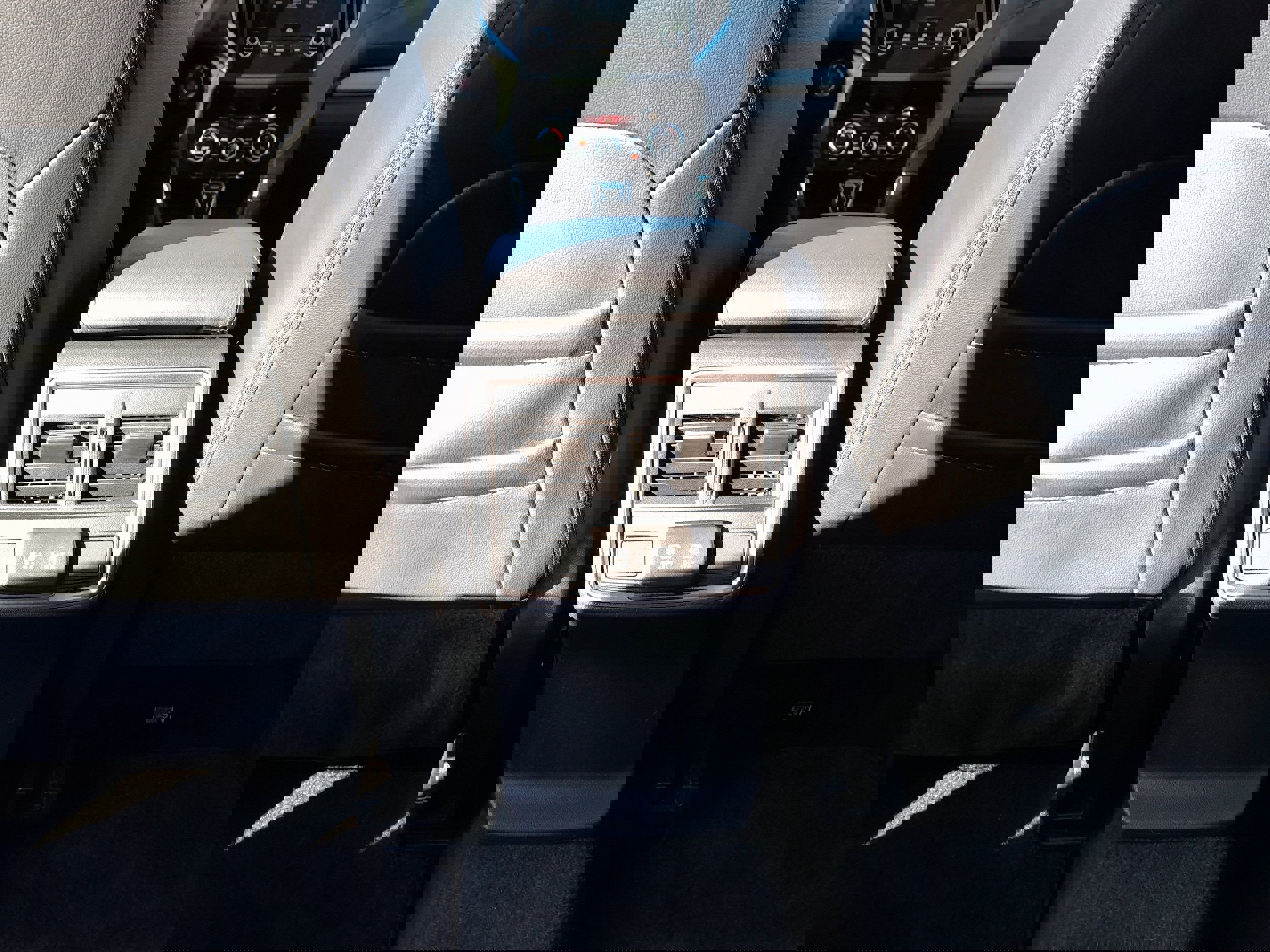 Used 2024 Subaru Forester Limited image 29