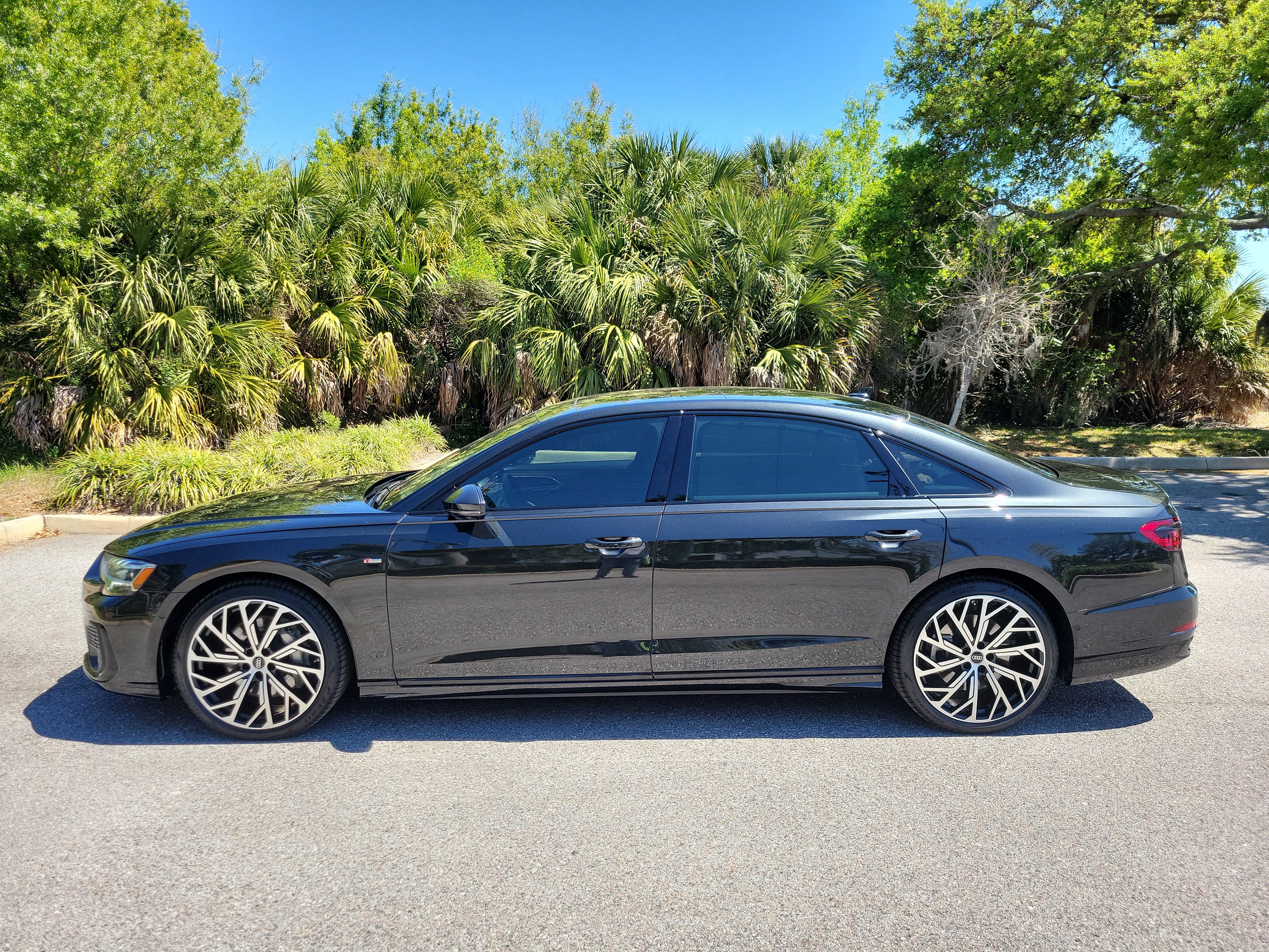 Certified 2023 Audi A8 L 3.0T w/ Luxury Package image 8