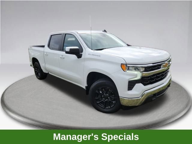 Used 2022 Chevrolet Silverado 1500 LT image 2
