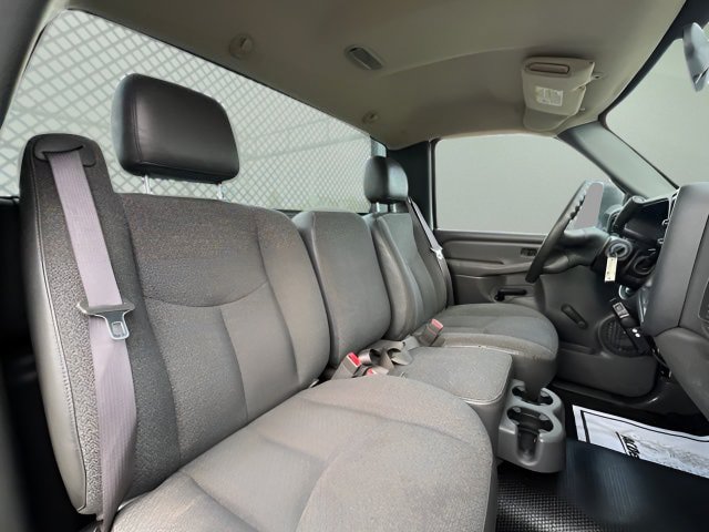 Used 2004 Chevrolet Silverado 2500 W/T RWD image 27