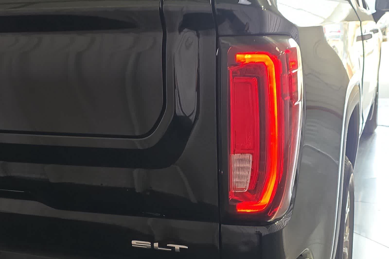 Used 2025 GMC Sierra 1500 SLT RWD image 13