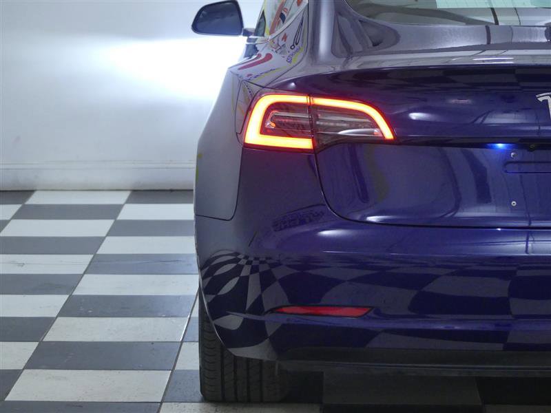 Used 2018 Tesla Model 3 Long Range image 25
