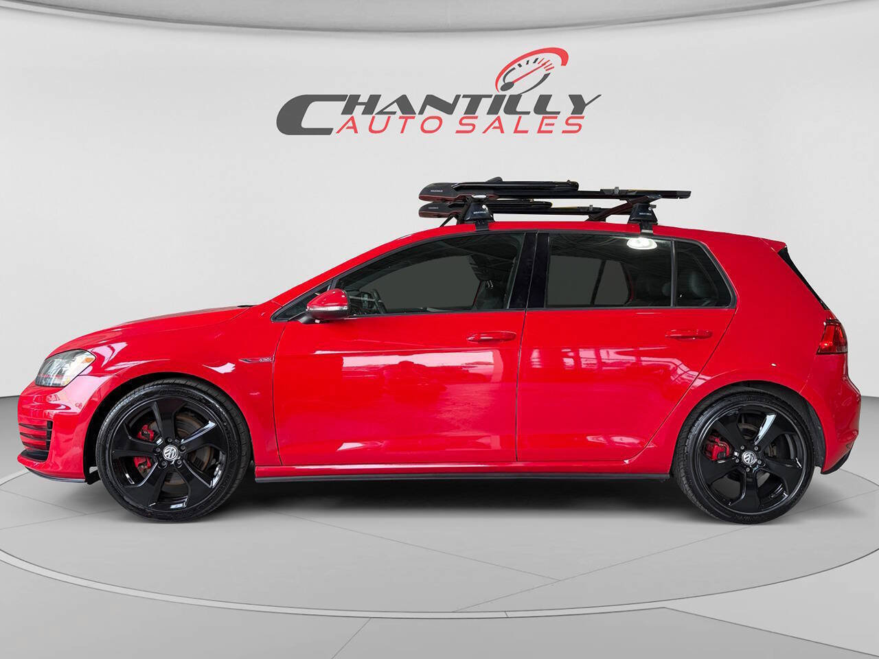 Used 2016 Volkswagen GTI SE w/ Lighting Package (SEL) FWD image 2