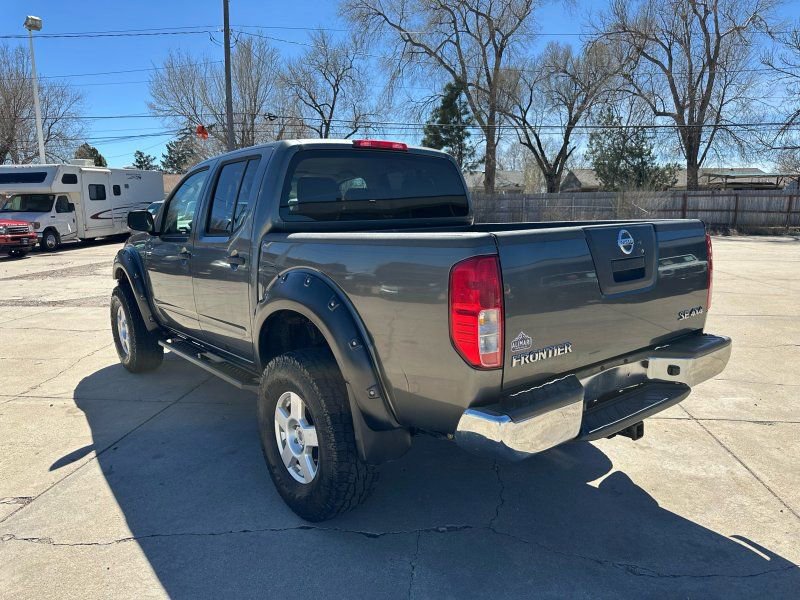 Used 2007 Nissan Frontier SE w/ SE Value Truck Pkg AWD/4WD image 5