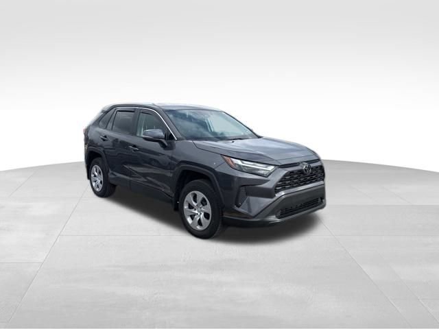 Used 2024 Toyota RAV4 LE image 7