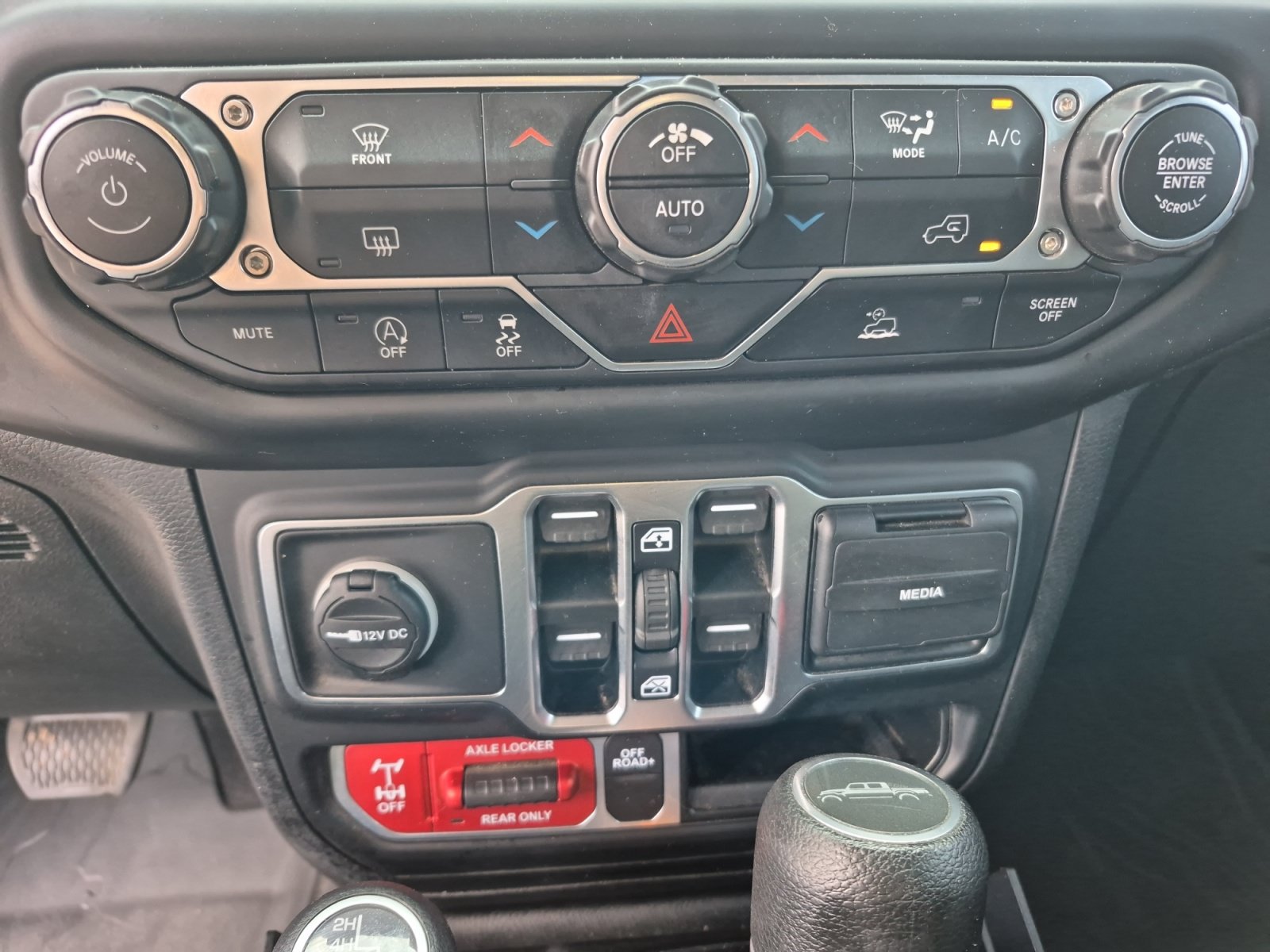Used 2021 Jeep Gladiator Mojave AWD/4WD image 31
