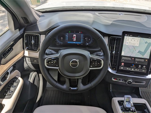 New 2025 Volvo XC90 B6 Plus w/ Protection Package Premier image 17