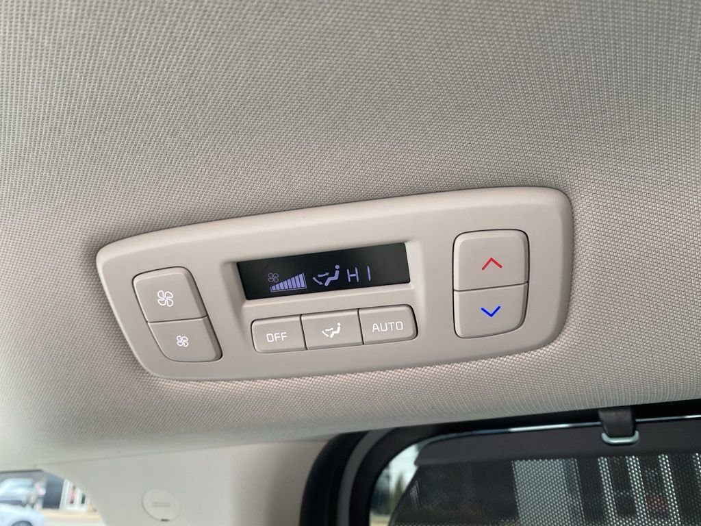 Used 2025 Kia Carnival SX Prestige FWD image 26