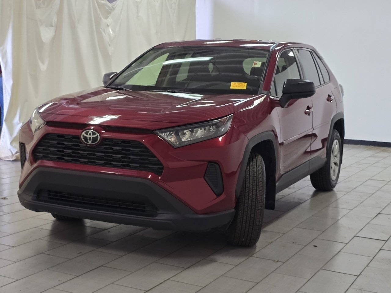 Certified 2022 Toyota RAV4 LE AWD/4WD image 12