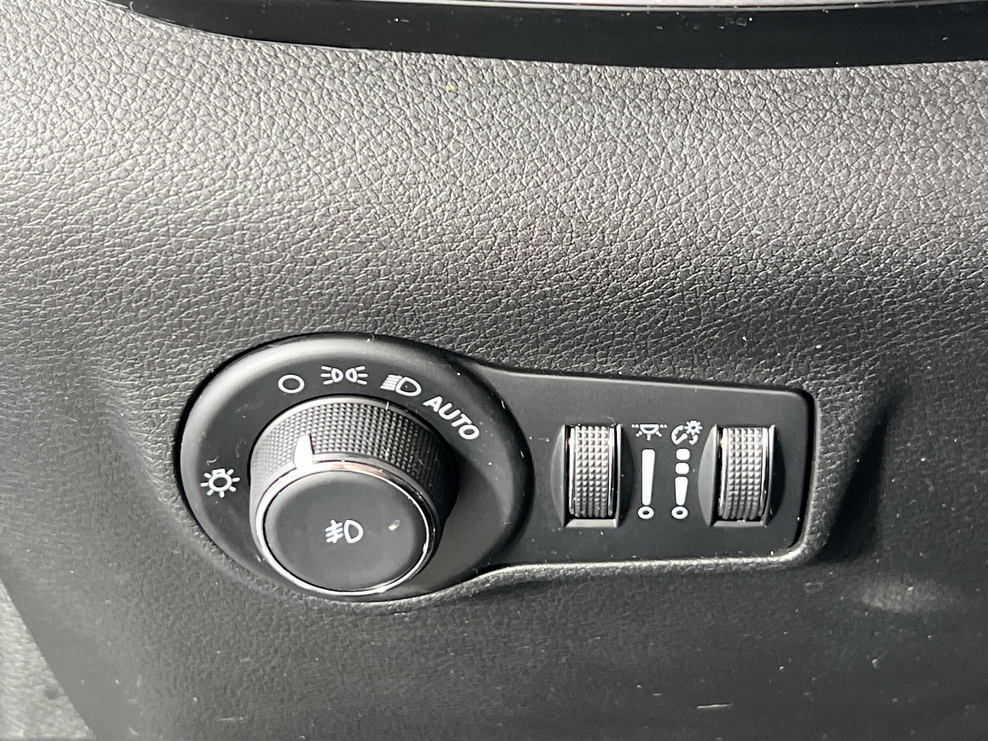 Used 2022 Jeep Compass Latitude AWD/4WD image 10
