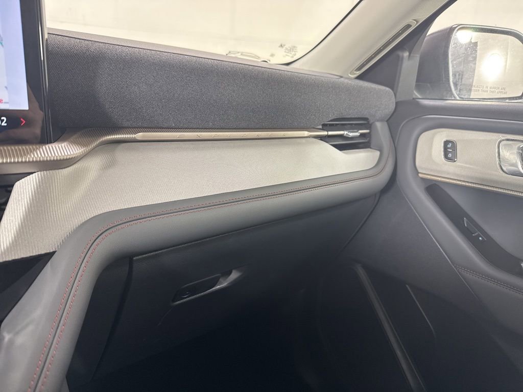 New 2026 Ford Explorer Active w/ Active Comfort Package image 32