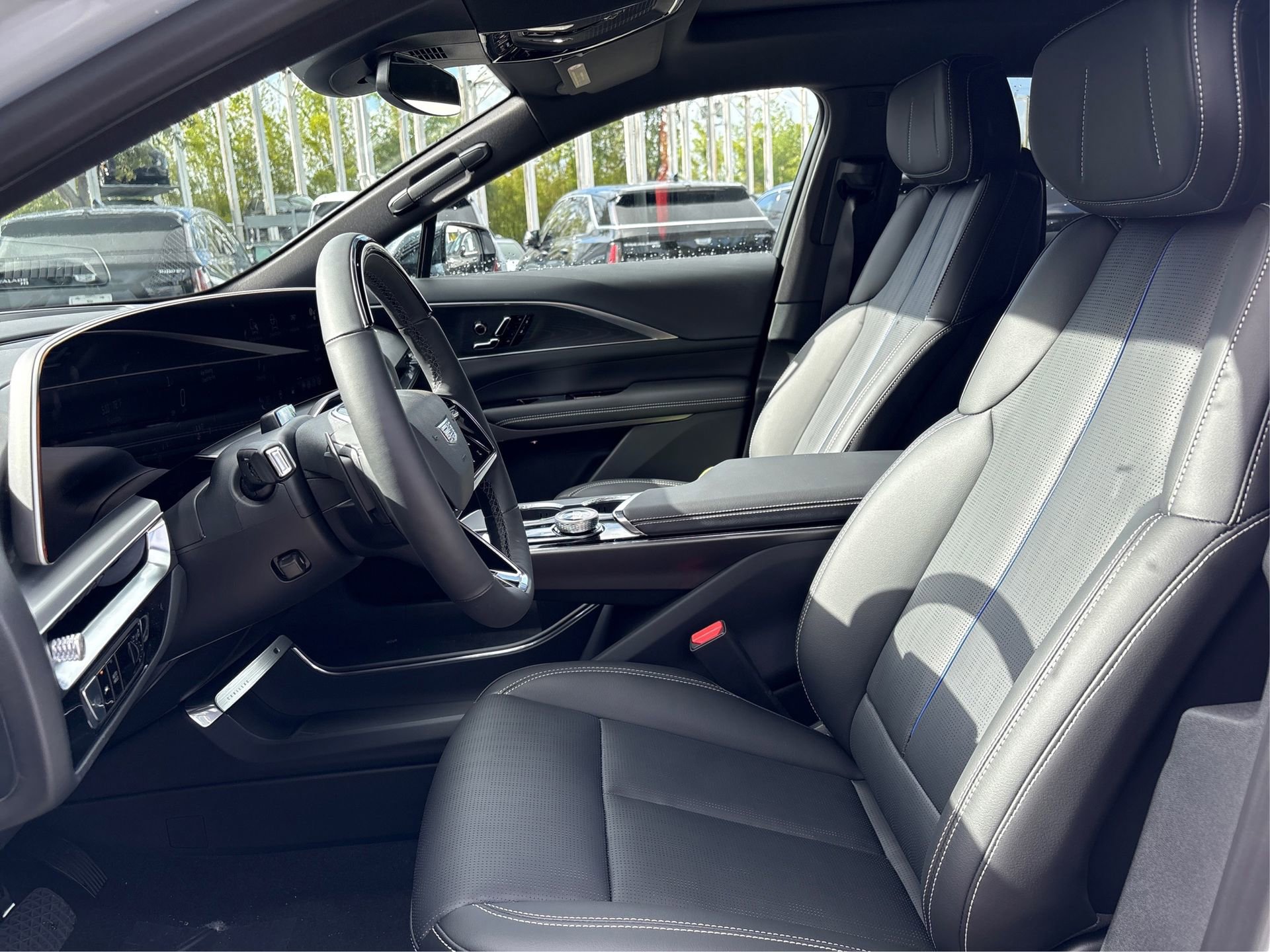 New 2026 Cadillac Lyriq Sport w/ LPO, ONYX Package RWD image 9