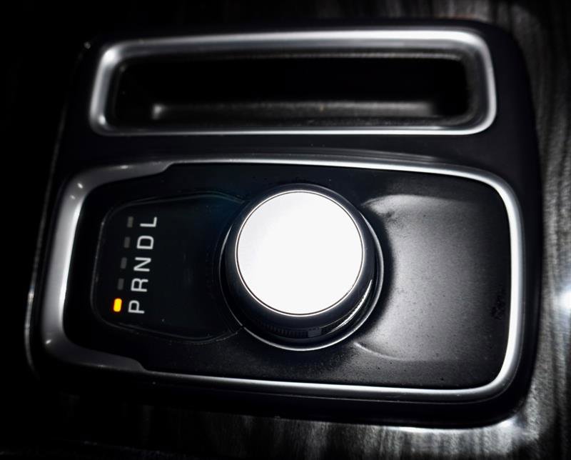 Used 2016 Chrysler 300 Limited w/ Driver Convenience Group image 21