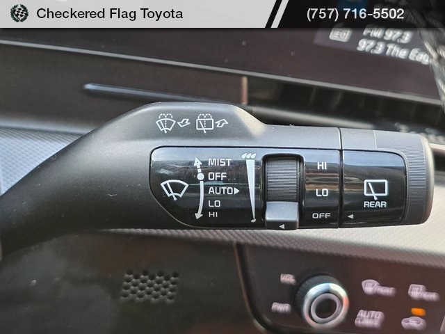 Used 2024 Kia Sportage SX image 30