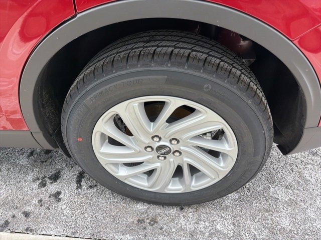 New 2026 Lincoln Corsair Premiere image 6