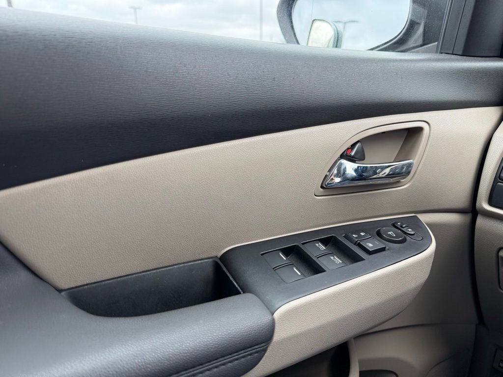 Used 2014 Honda Odyssey EX-L image 11