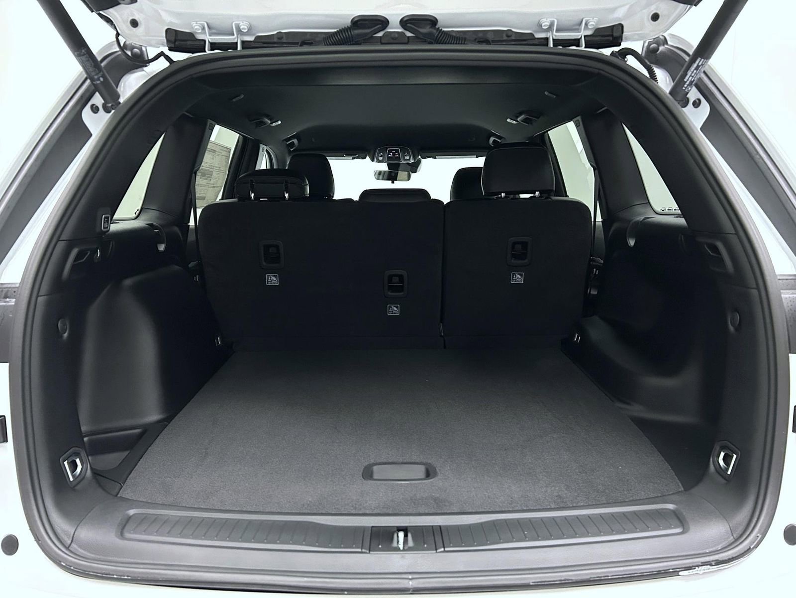 New 2025 Jeep Grand Cherokee Limited image 9