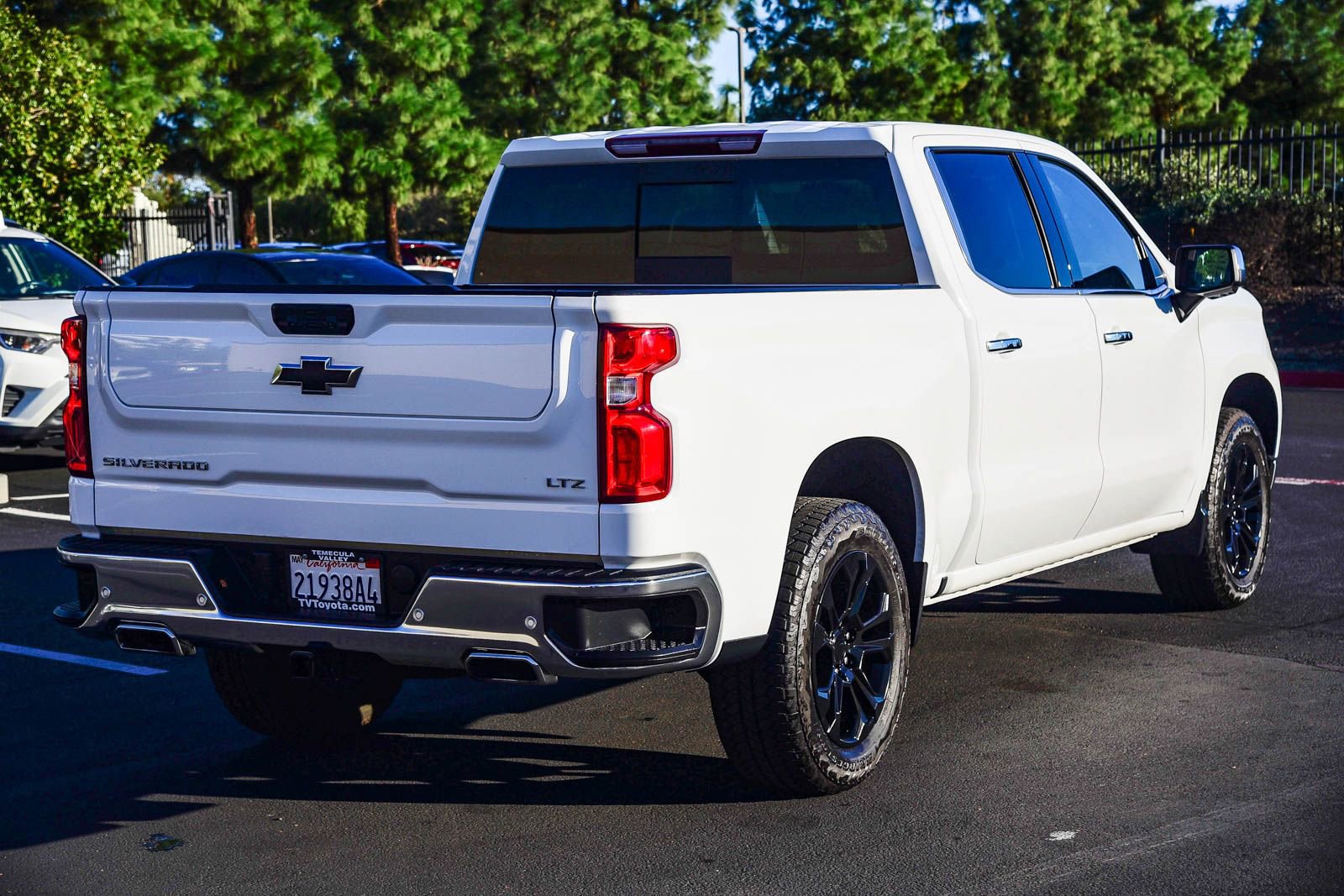 Used 2024 Chevrolet Silverado 1500 LTZ image 7