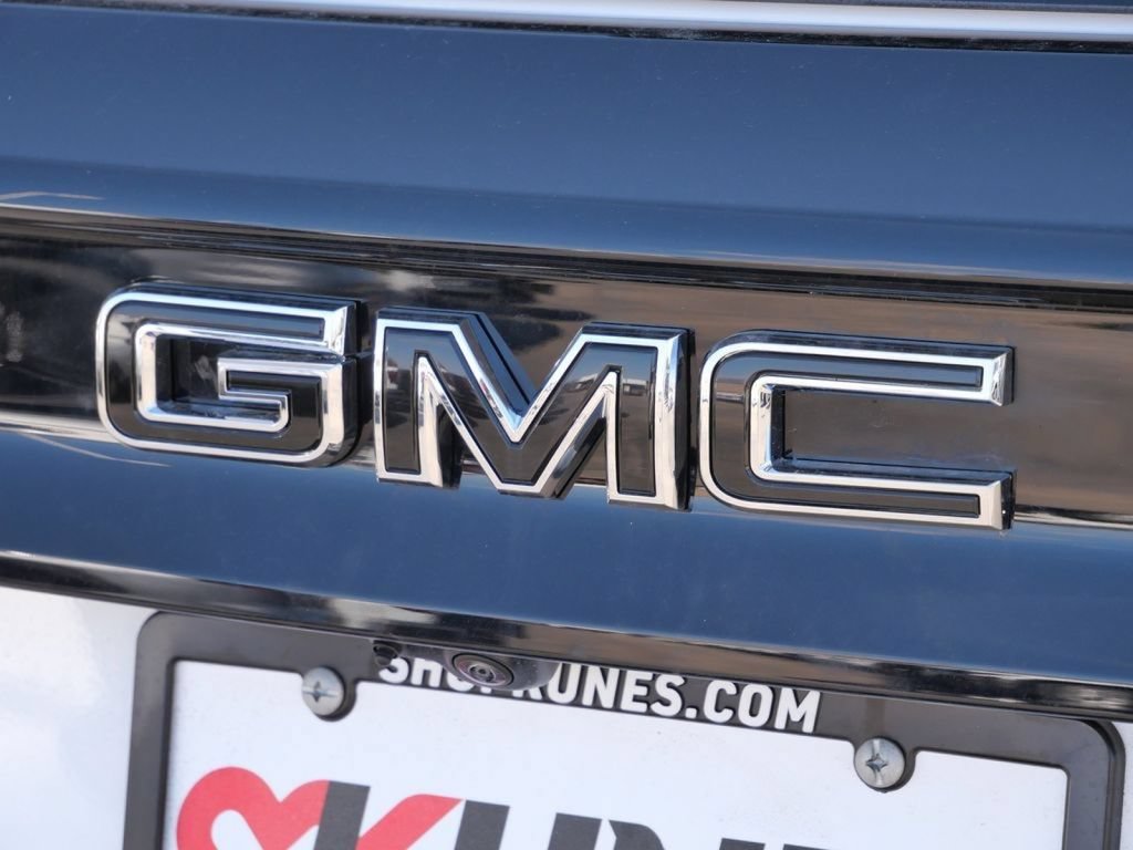 New 2026 GMC Acadia Elevation w/ Black Edition AWD/4WD image 17