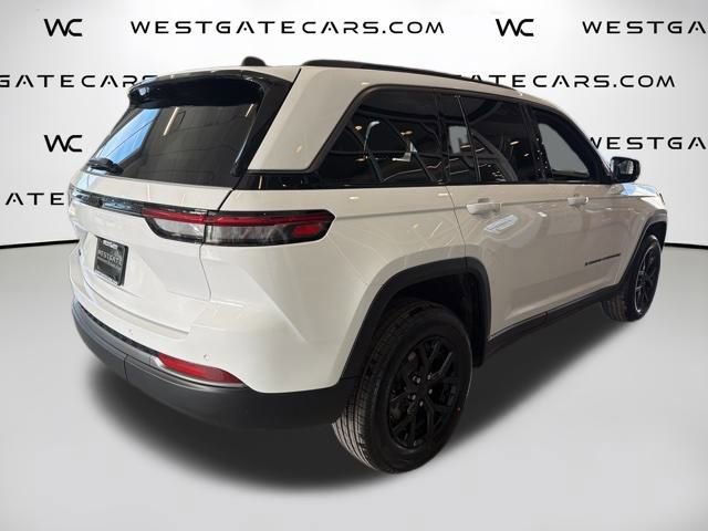 New 2026 Jeep Grand Cherokee Altitude image 5