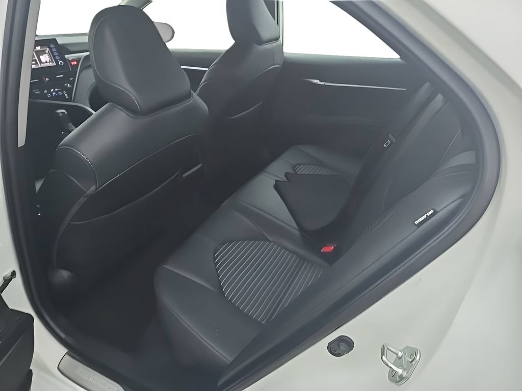 Used 2023 Toyota Camry SE FWD image 9