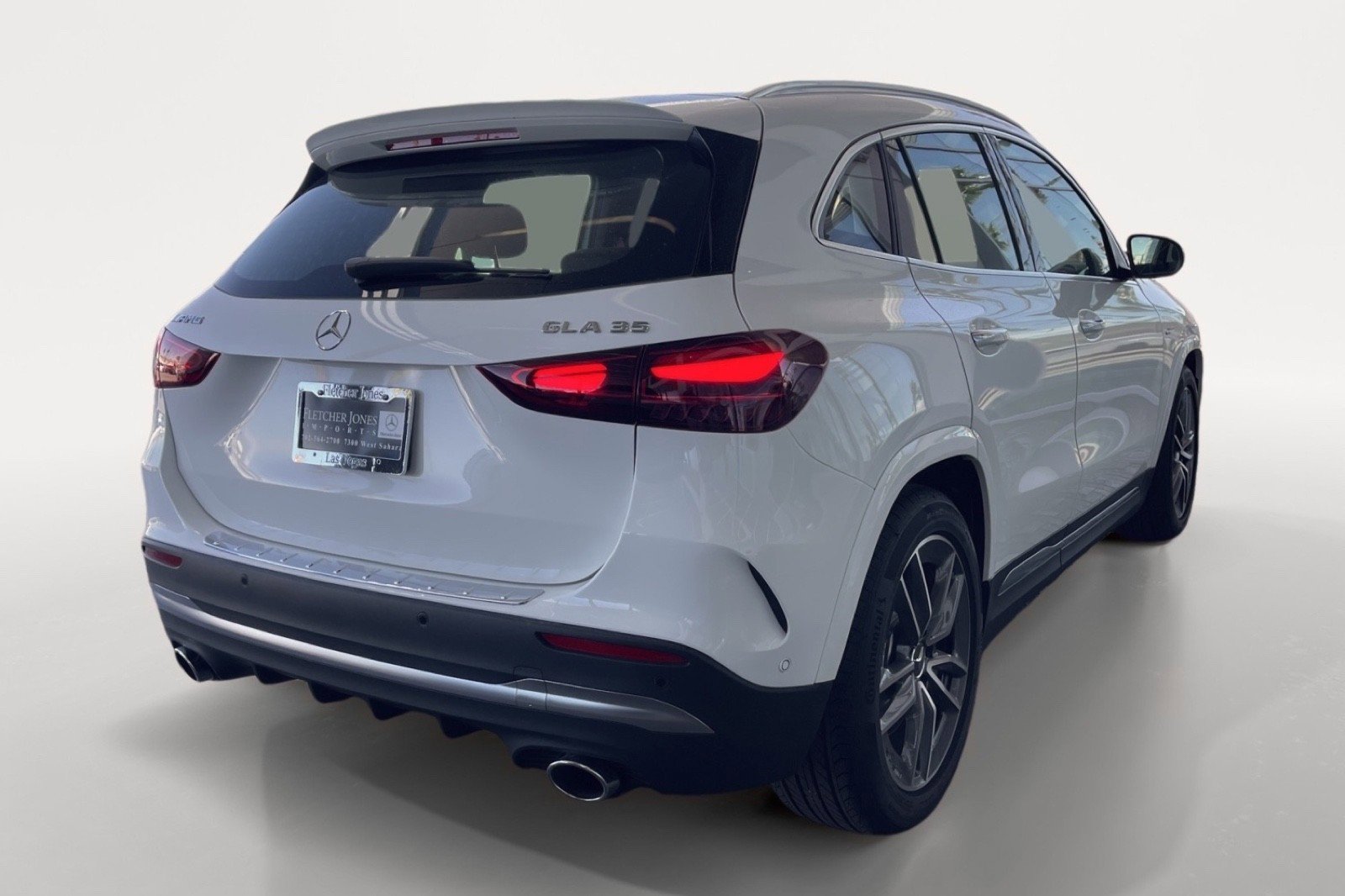 New 2025 Mercedes-Benz GLA 35 AMG 4MATIC image 6