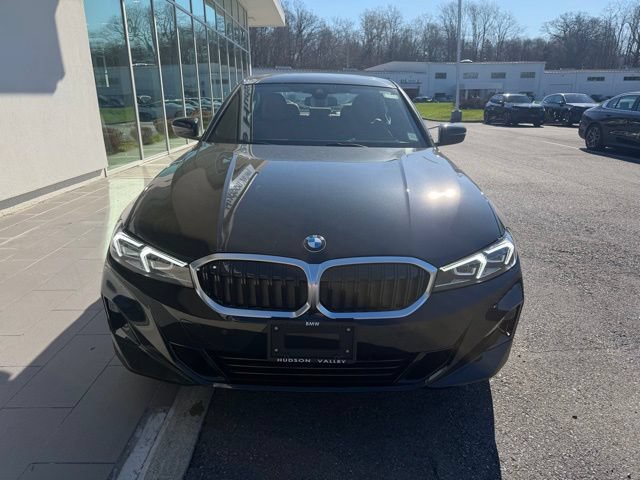 New 2026 BMW 330i xDrive Sedan w/ Premium Package AWD/4WD image 4