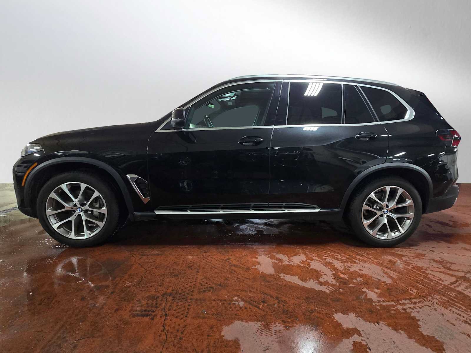 Used 2026 BMW X5 xDrive40i AWD/4WD image 6