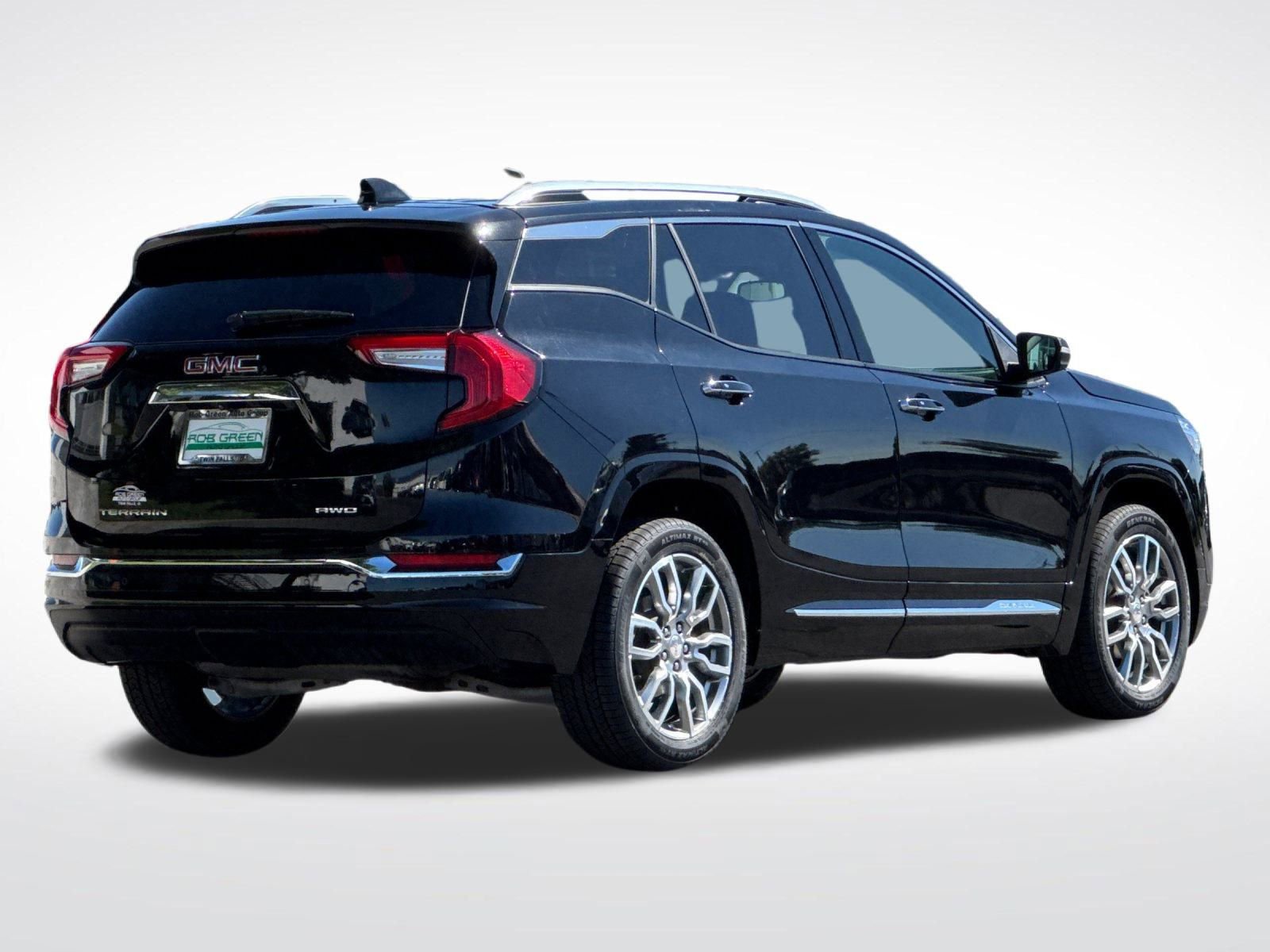 Used 2022 GMC Terrain Denali image 3