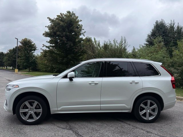 Used 2023 Volvo XC90 B5 Core AWD/4WD image 3