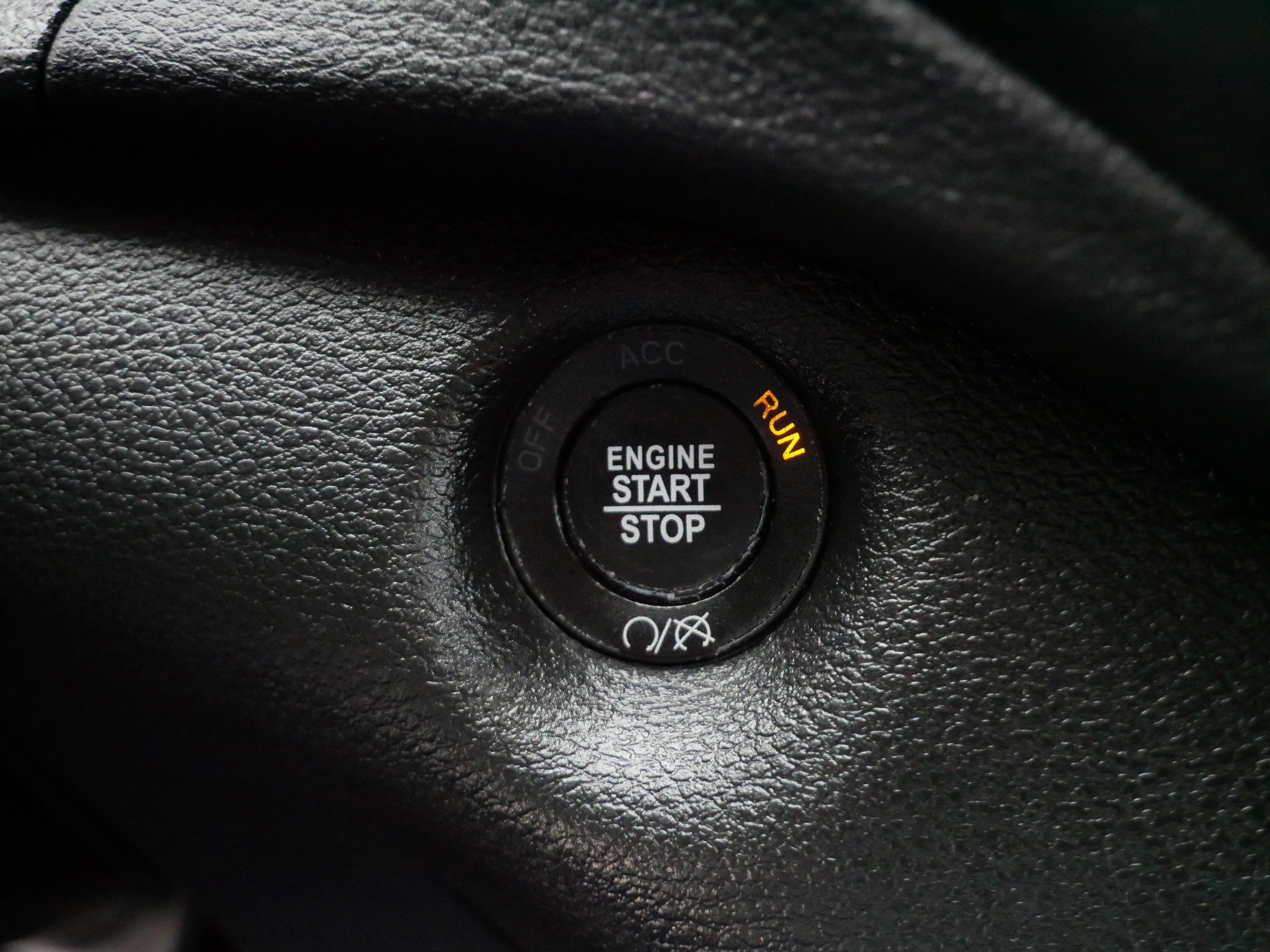 Used 2022 Jeep Cherokee Trailhawk w/ Technology Group B image 30