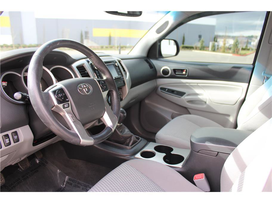 Used 2015 Toyota Tacoma 4x4 Double Cab image 8