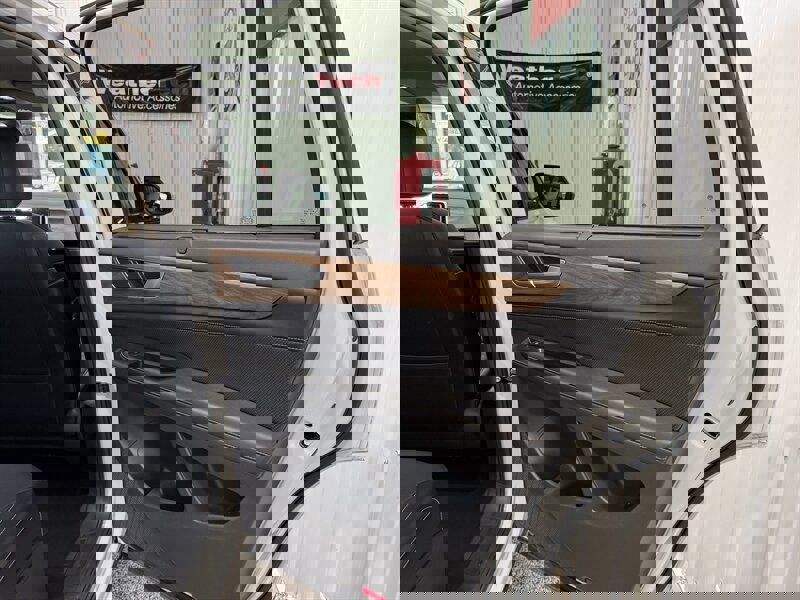 Used 2024 Volkswagen Atlas SE image 21