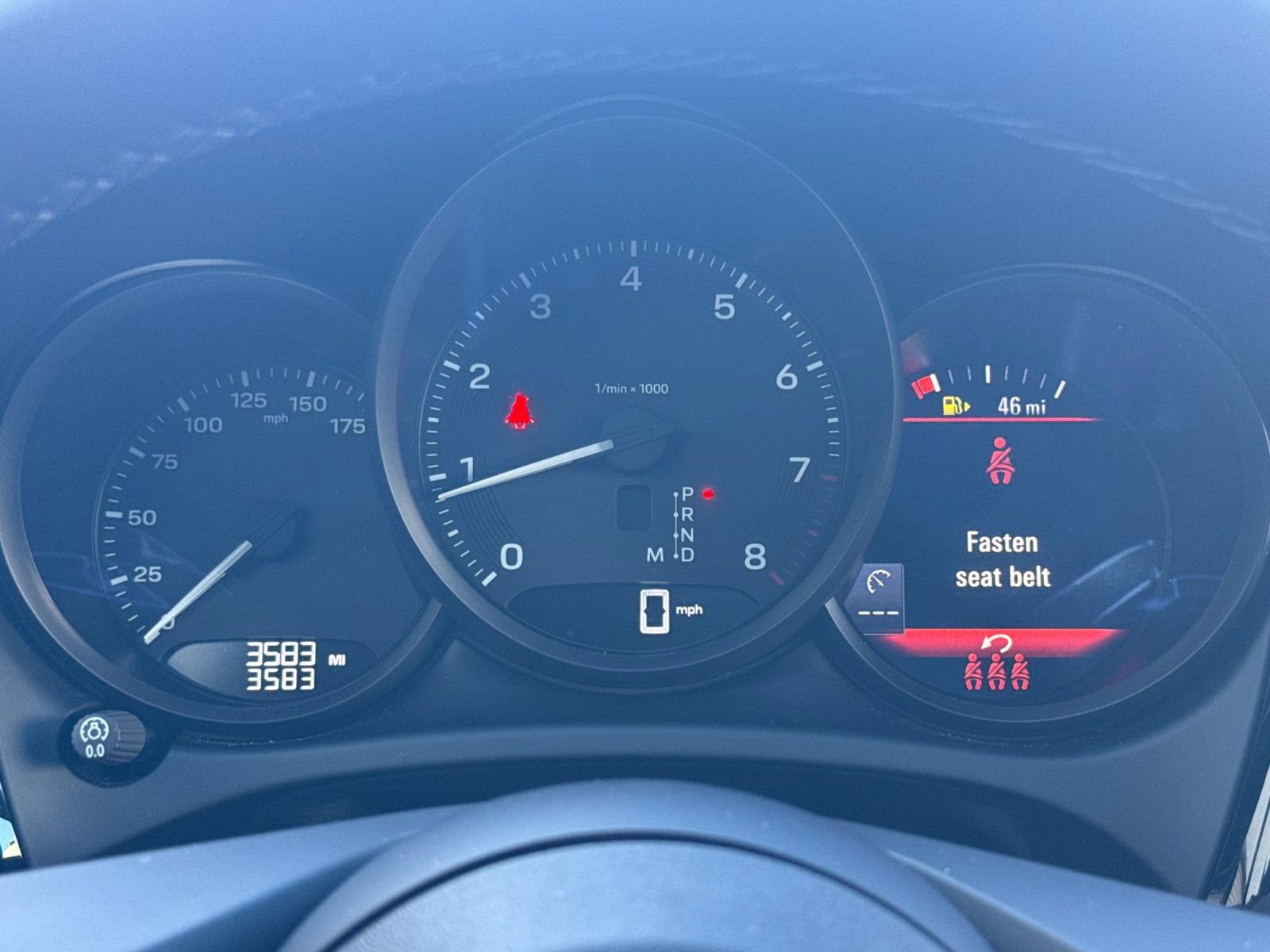 Certified 2025 Porsche Macan image 30