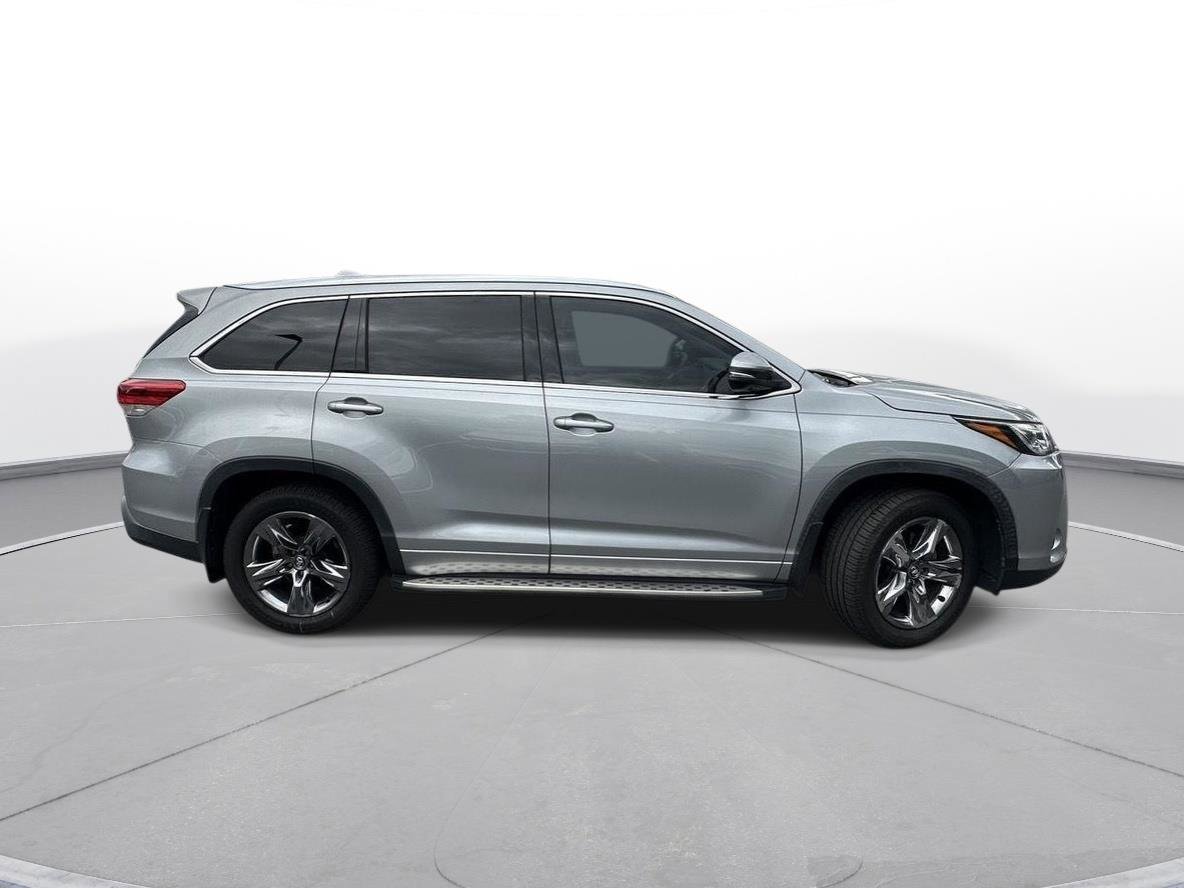 Used 2019 Toyota Highlander Limited Platinum AWD/4WD image 5