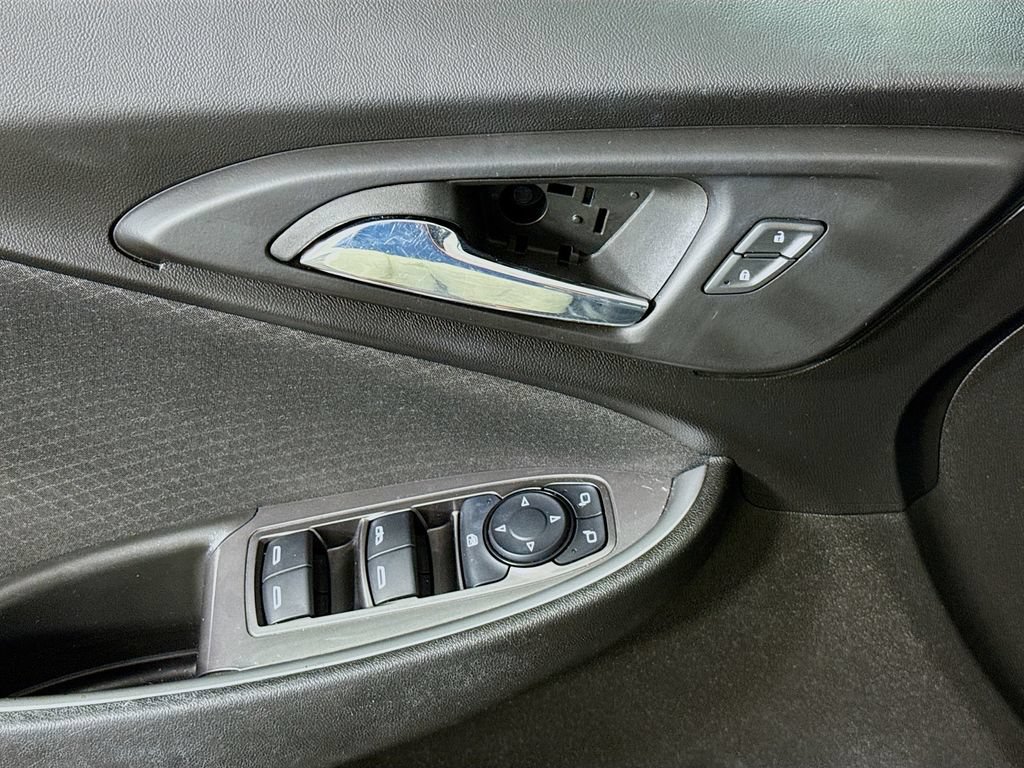 Used 2023 Chevrolet Malibu LT FWD image 22