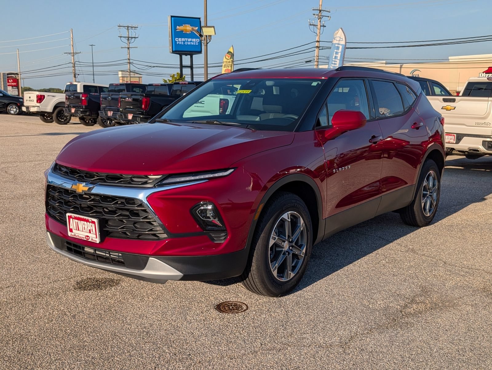 New 2026 Chevrolet Blazer LT w/ Convenience Package FWD image 4