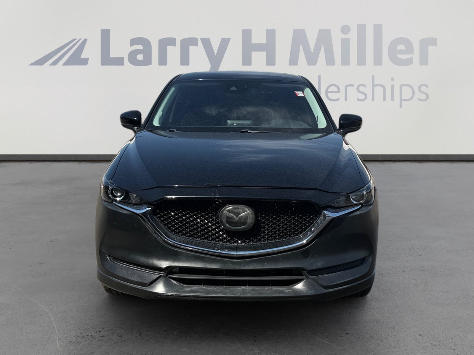 Used 2018 MAZDA CX-5 Touring w/ Preferred Equipment Package FWD image 8