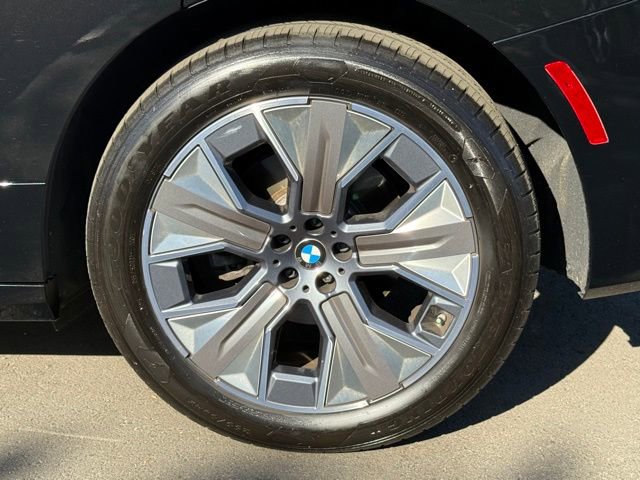 Used 2026 BMW iX xDrive45 w/ Premium Package image 14