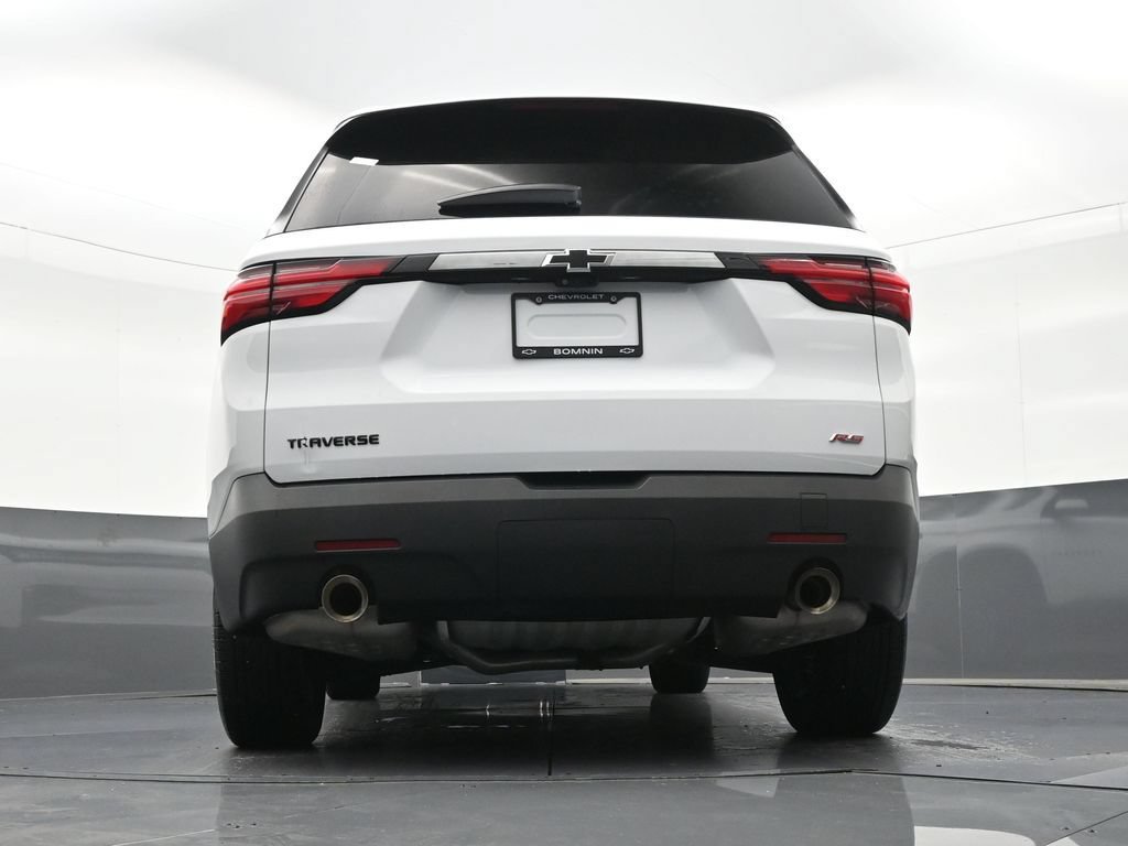 Used 2023 Chevrolet Traverse RS FWD image 27