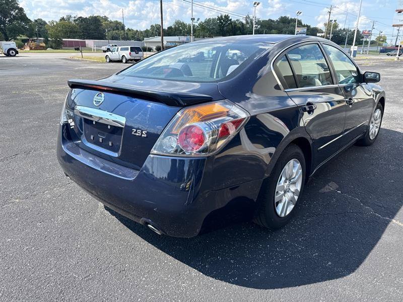 Used 2011 Nissan Altima 2.5 S FWD image 6
