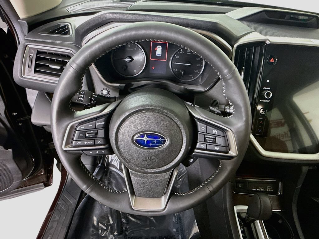 Used 2025 Subaru Ascent Touring AWD/4WD image 23